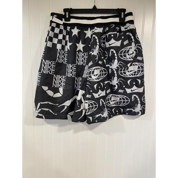 Nike Shorts NSW Mens M SportsWear Printed Scorpion Black/White AR1640-133 NWT - Picture 4 of 6